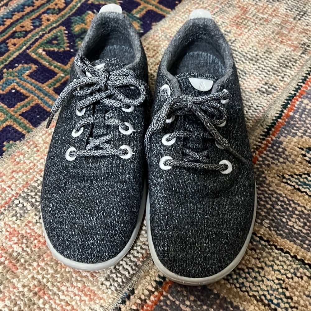 Women’s Allbirds Wool Runner Sneakers 9 Natural Grey